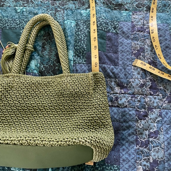 Relativity Green Woven Handbag with tassels - Picture 7 of 9
